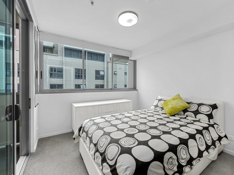 1005/18 Thorn Street, Kangaroo Point QLD 4169