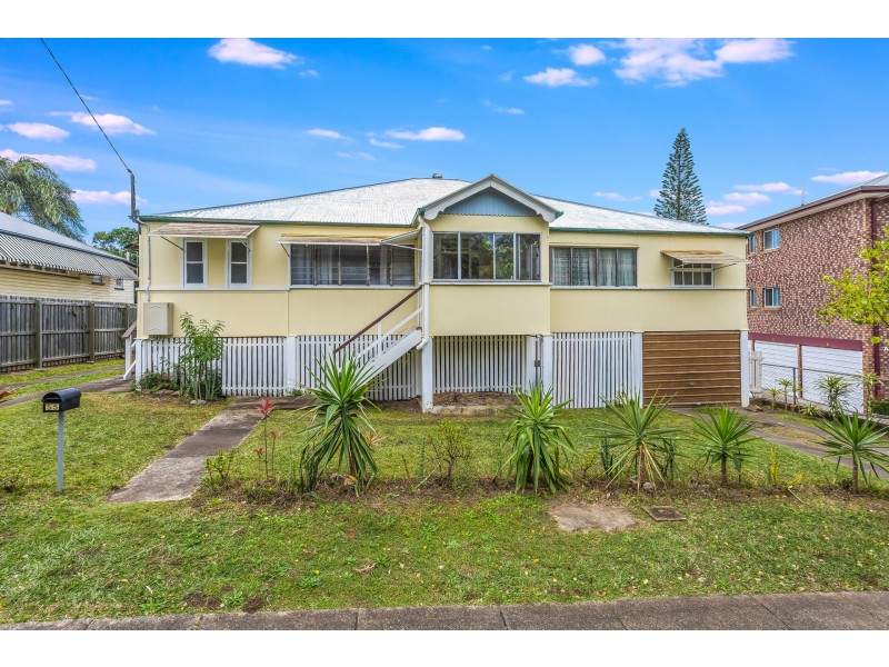 Flat 2/55 Adamson Street, Wooloowin QLD 4030