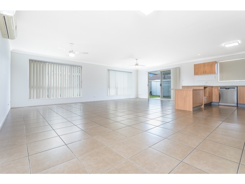 13 Mavis Court, Rothwell QLD 4022