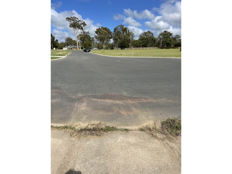 7 Sonrose Court, Nanango QLD 4615