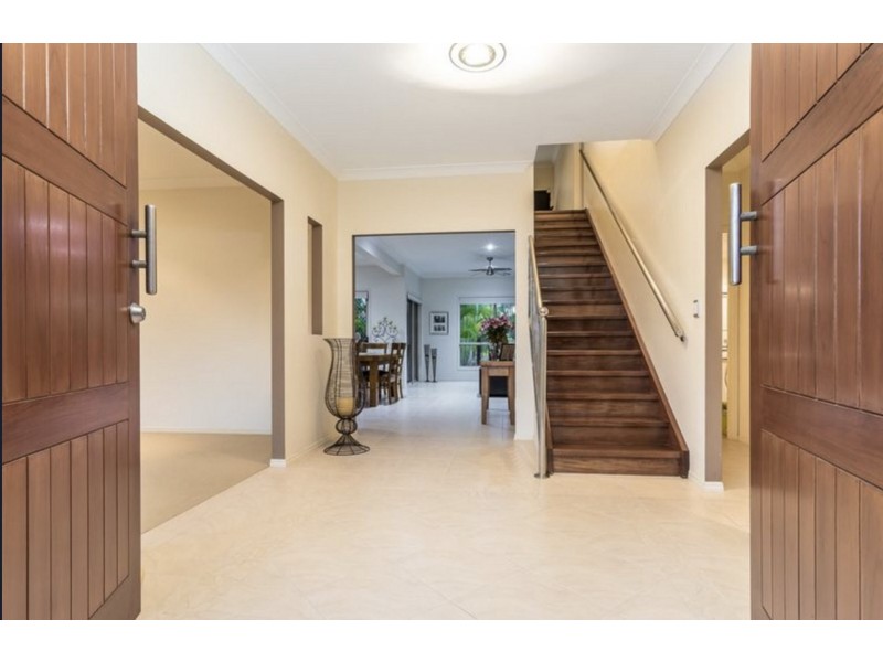 11 Mariner Court, Newport QLD 4020