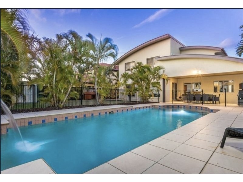 11 Mariner Court, Newport QLD 4020