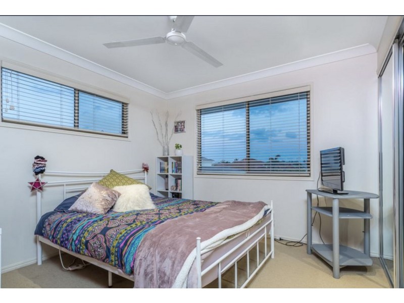 11 Mariner Court, Newport QLD 4020