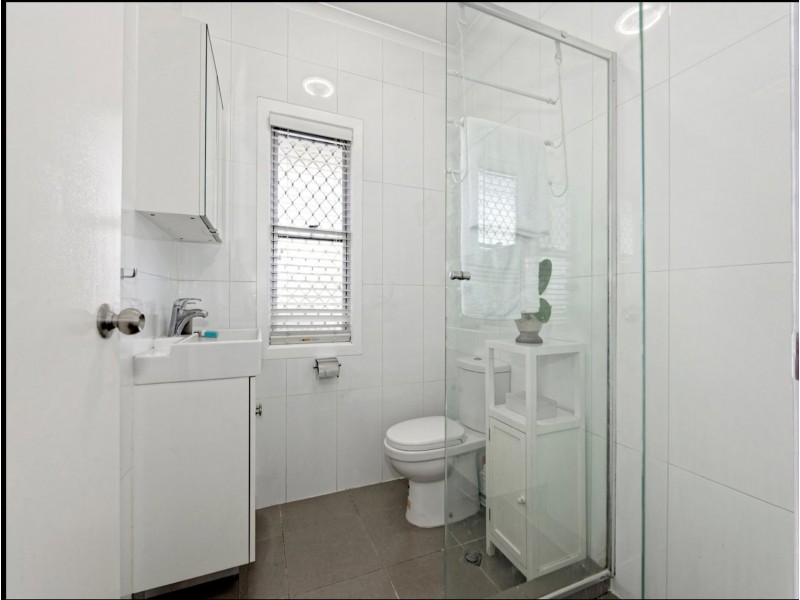 10 Barclay Street, Deagon QLD 4017