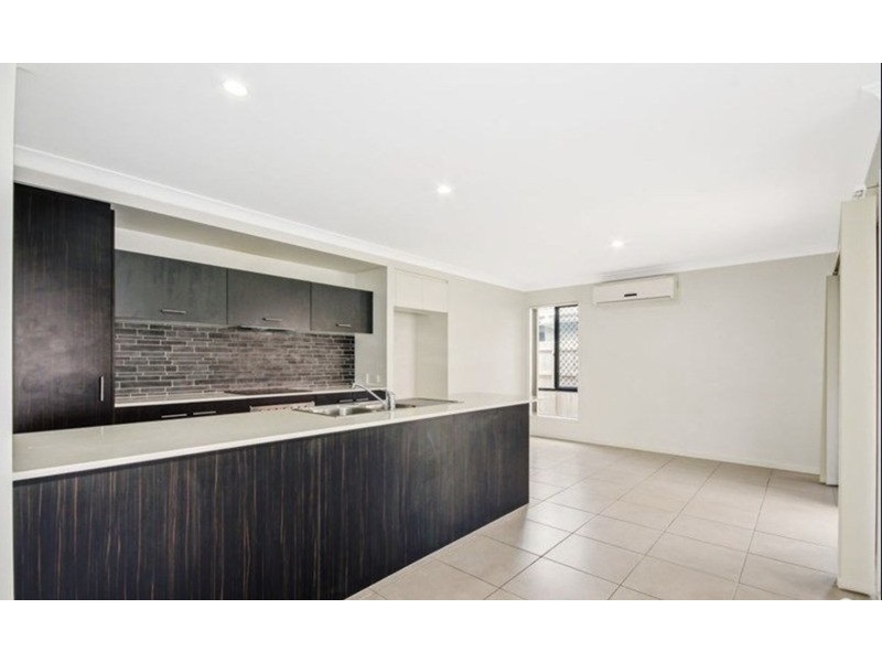 21 Wallis Circuit, North Lakes QLD 4509