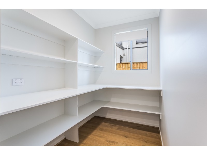 34 Clearwater Street, Newport QLD 4020