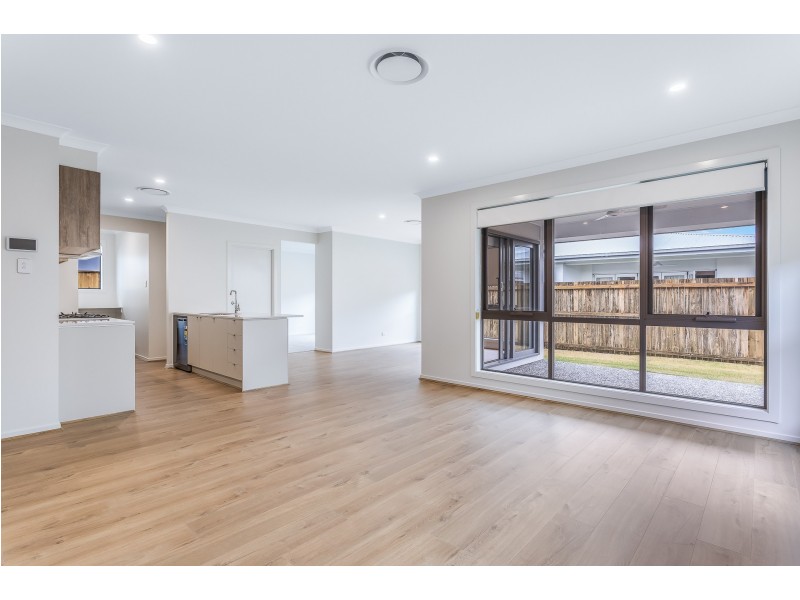 34 Clearwater Street, Newport QLD 4020