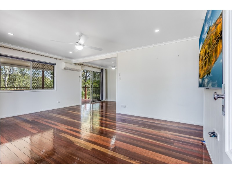 6 Dorloo street, Deagon QLD 4017