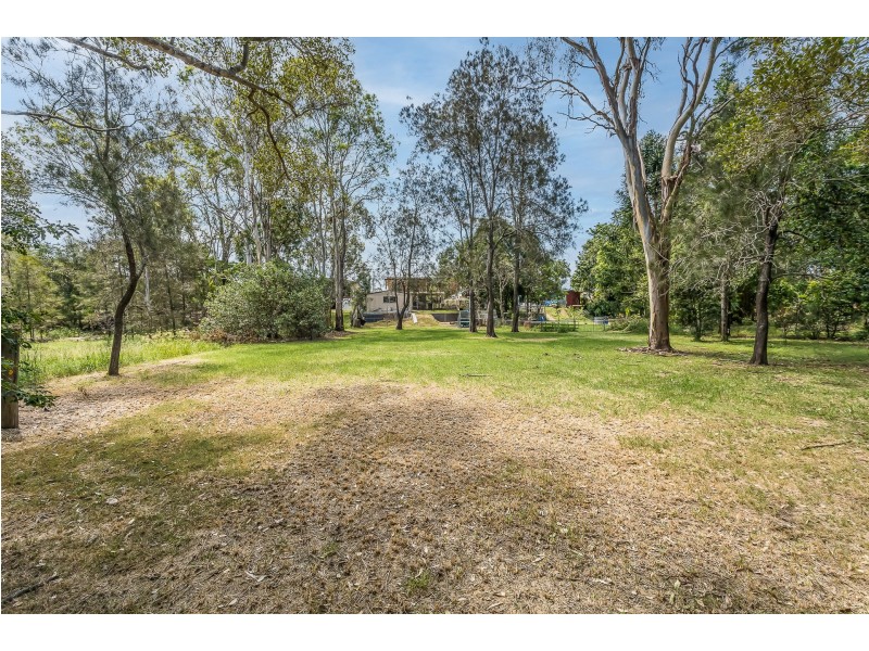 6 Dorloo street, Deagon QLD 4017