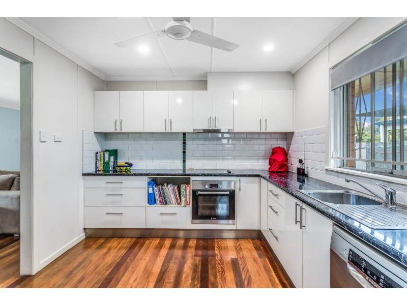 599 Oxley Ave, Scarborough QLD 4020