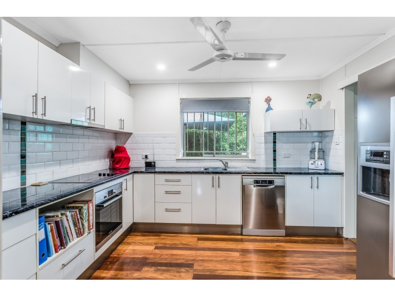 599 Oxley Ave, Scarborough QLD 4020