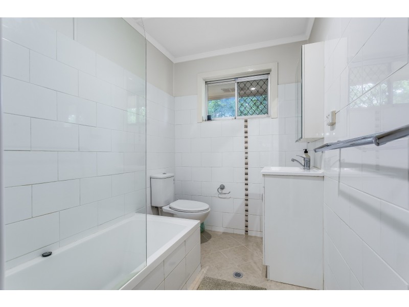 599 Oxley Ave, Scarborough QLD 4020