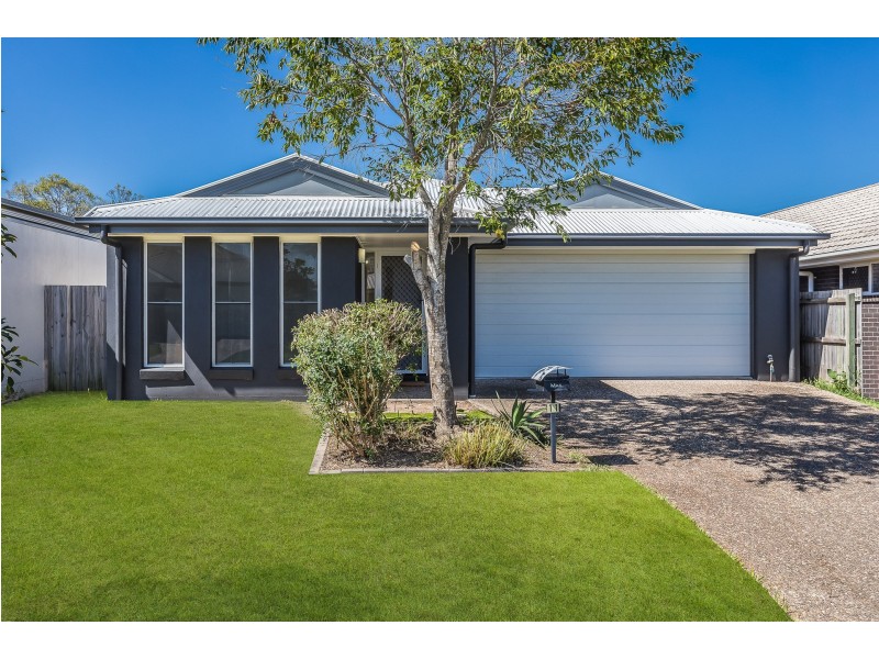 11 Champion Crescent, Griffin QLD 4503