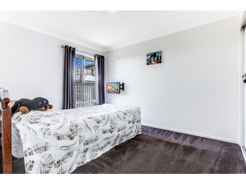 32 Ulysses Street, Kallangur QLD 4503