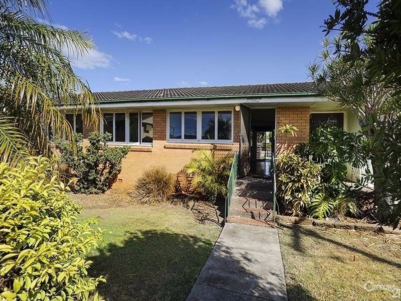 12 Rotary Crescent, Redcliffe QLD 4020