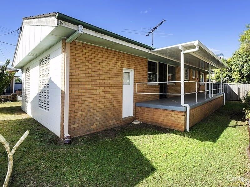 12 Rotary Crescent, Redcliffe QLD 4020