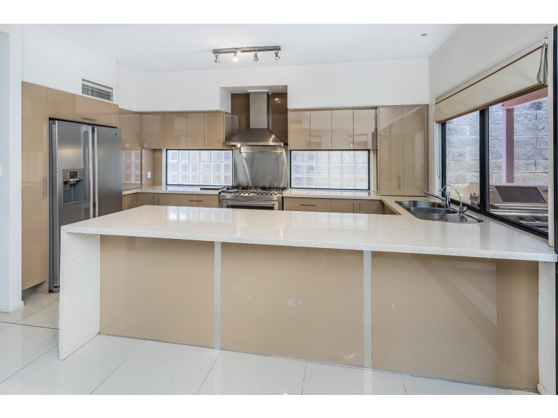 16 Gresham Street, East Brisbane QLD 4169