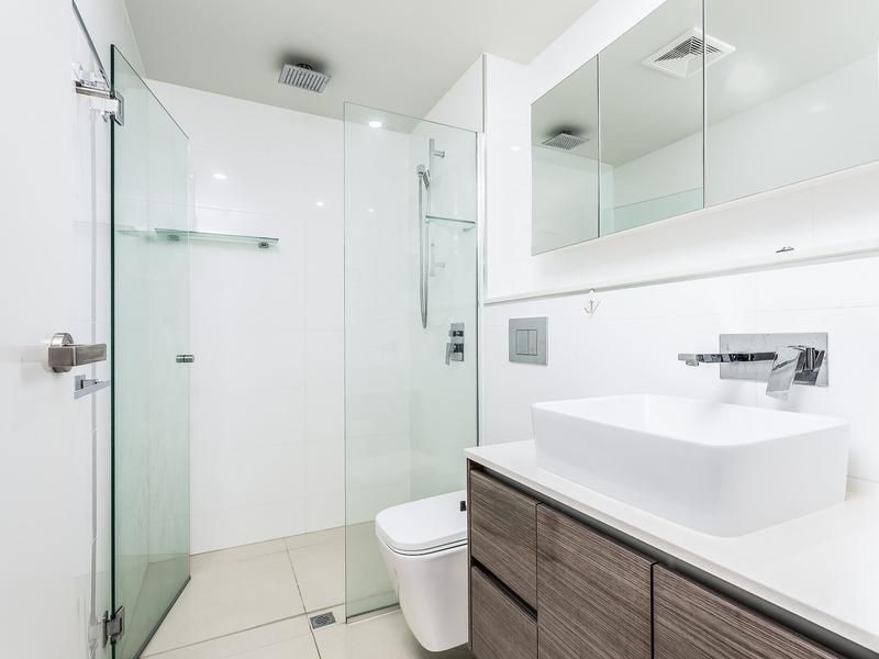 7/2 Laurence Street, St Lucia QLD 4067