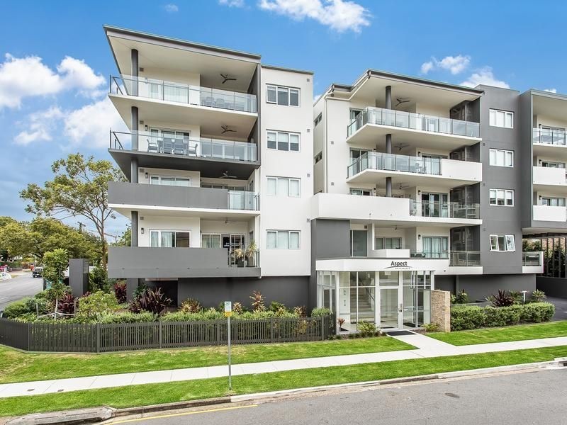 7/2 Laurence Street, St Lucia QLD 4067