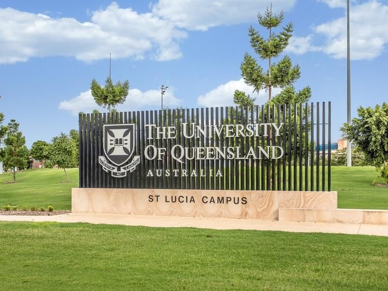7/2 Laurence Street, St Lucia QLD 4067