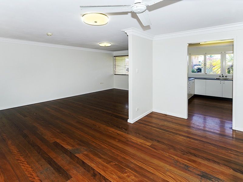 12 Rotary Crescent, Redcliffe QLD 4020