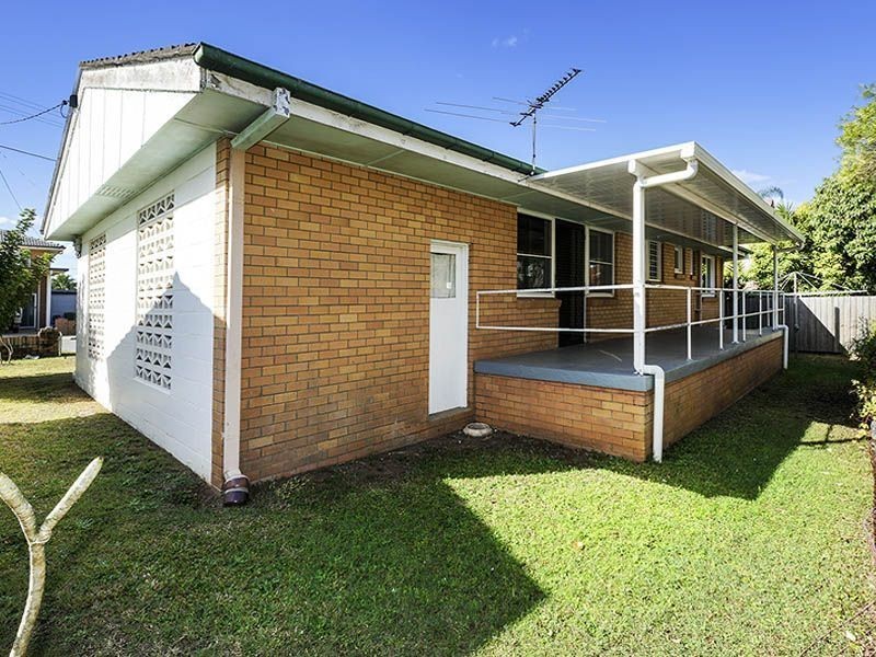 12 Rotary Crescent, Redcliffe QLD 4020
