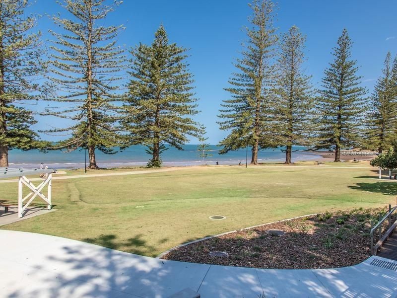 12 Rotary Crescent, Redcliffe QLD 4020