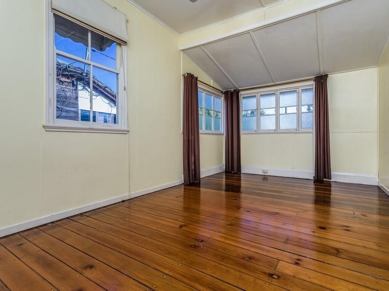 64 Somerset Street, Windsor QLD 4030