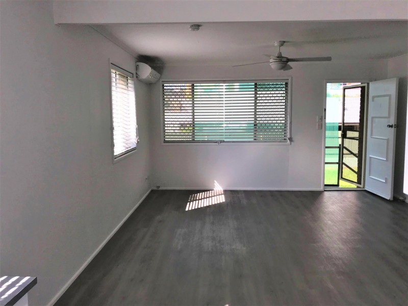 4/2 Sorrento, Margate QLD 4019