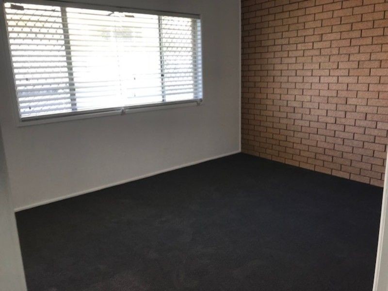 4/2 Sorrento, Margate QLD 4019