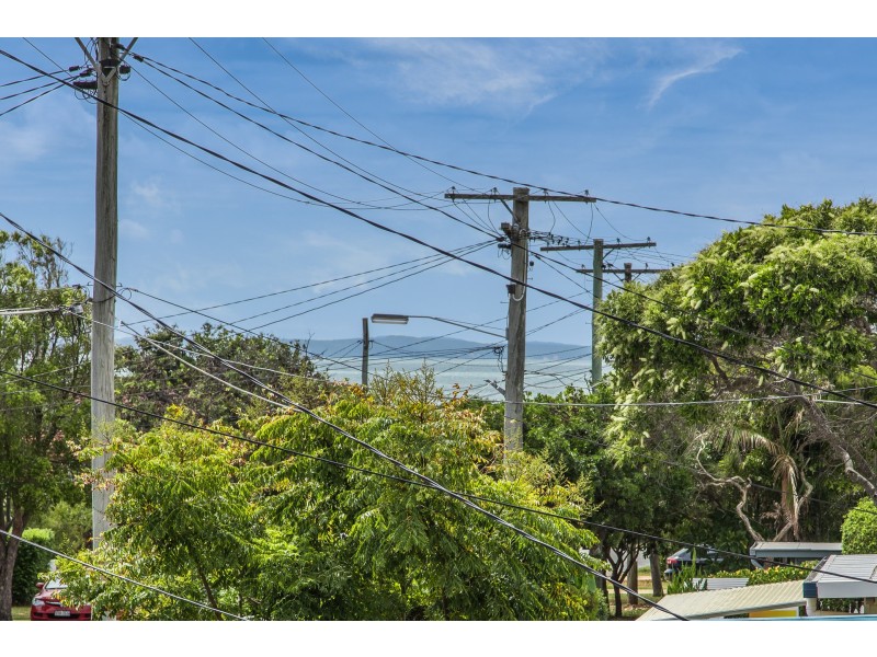 43 James Street, Scarborough QLD 4020