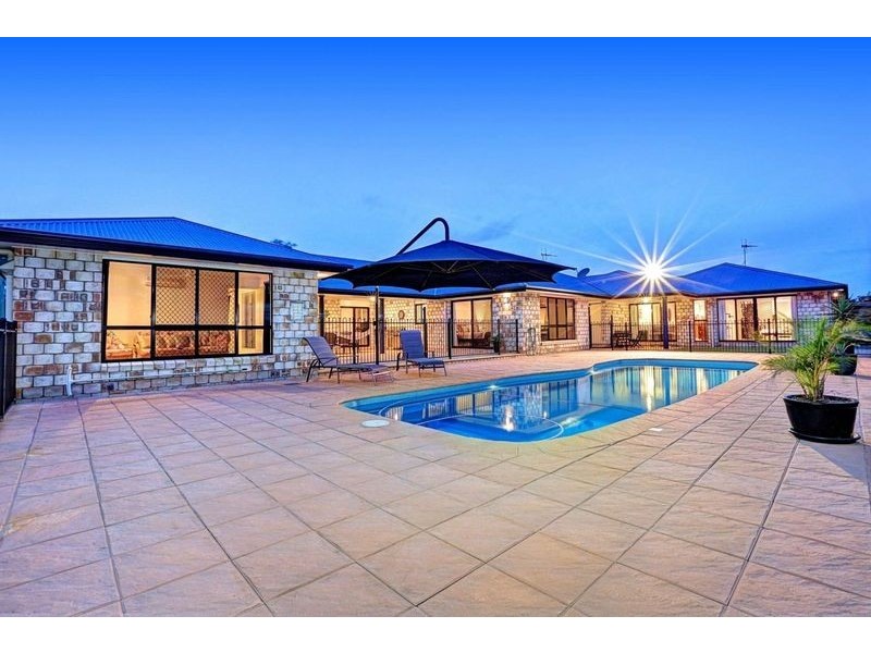 13 Slalom Crescent, Branyan QLD 4670