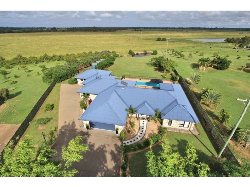 13 Slalom Crescent, Branyan QLD 4670