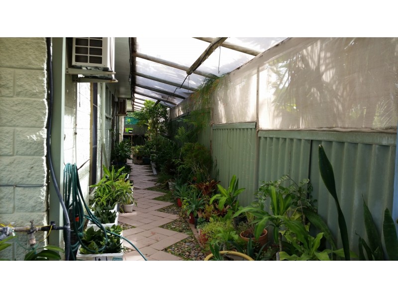 4 Tollington Road, Bowen QLD 4805