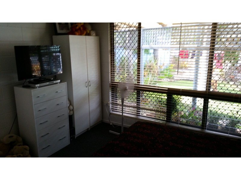 4 Tollington Road, Bowen QLD 4805