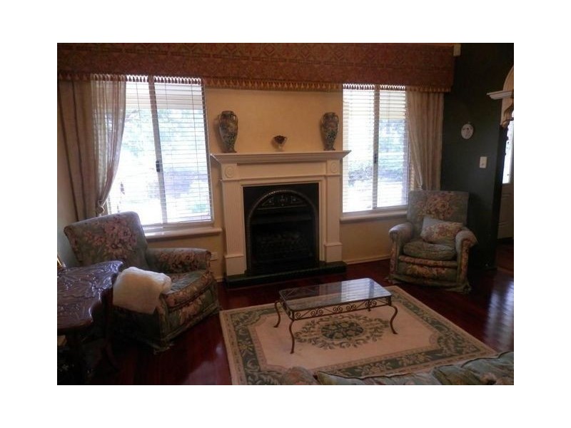 6 Rangeview Place, Canning Vale WA 6155