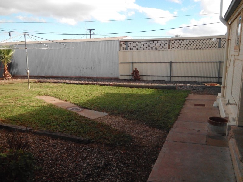 11 Knight St, Whyalla Stuart SA 5608