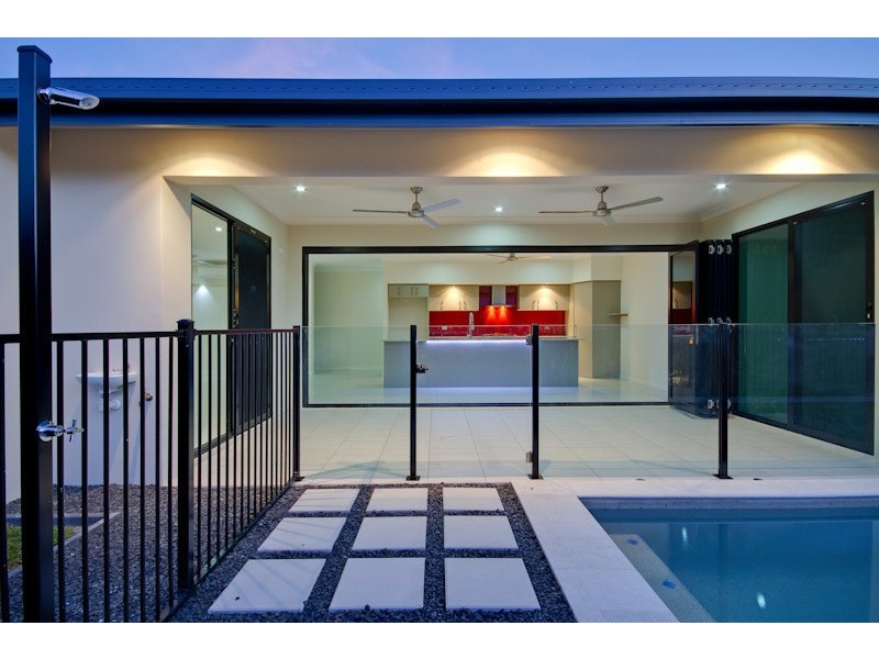 11 Galena Chase, Trinity Park QLD 4879