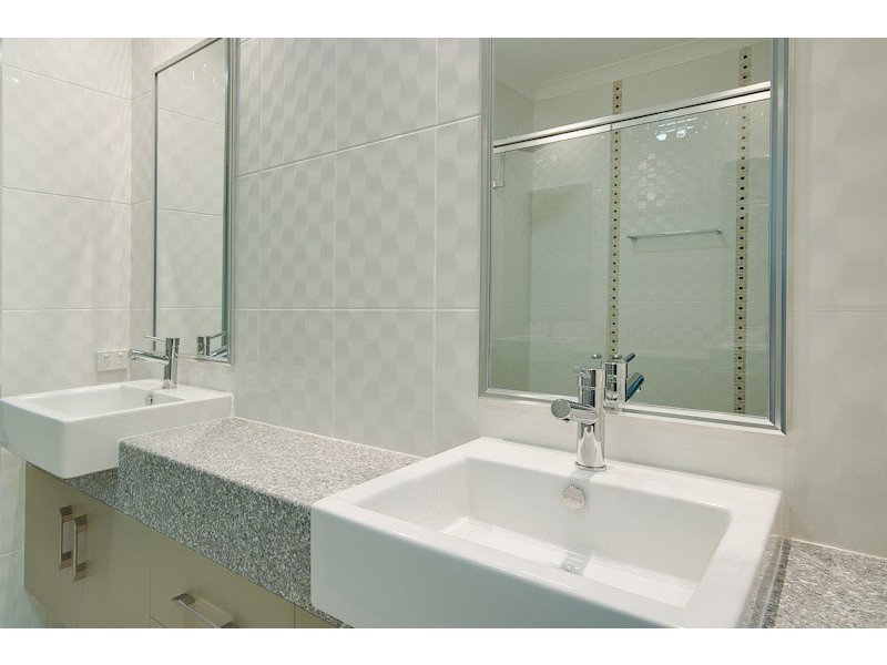 11 Galena Chase, Trinity Park QLD 4879