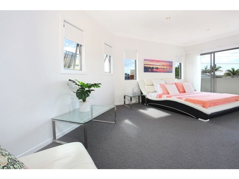 1/44 Tamborine Street, Mermaid Beach QLD 4218