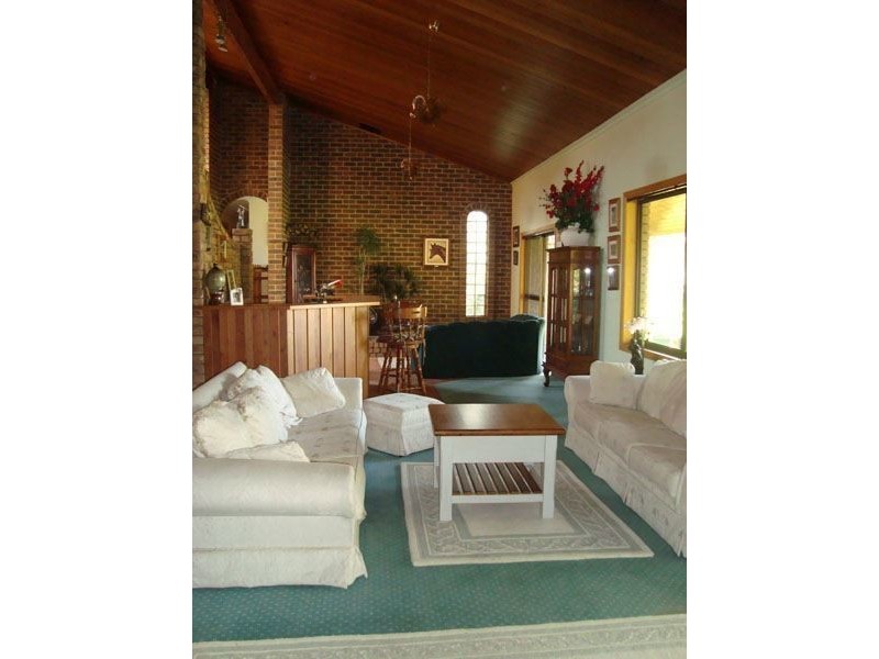 17 Genoa-Mallacoota Road, Mallacoota VIC 3892