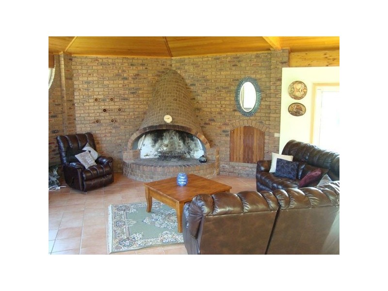 17 Genoa-Mallacoota Road, Mallacoota VIC 3892