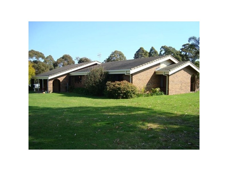 17 Genoa-Mallacoota Road, Mallacoota VIC 3892