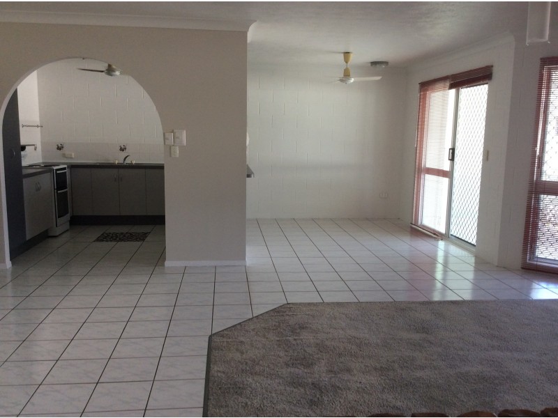 Pimlico QLD 4812