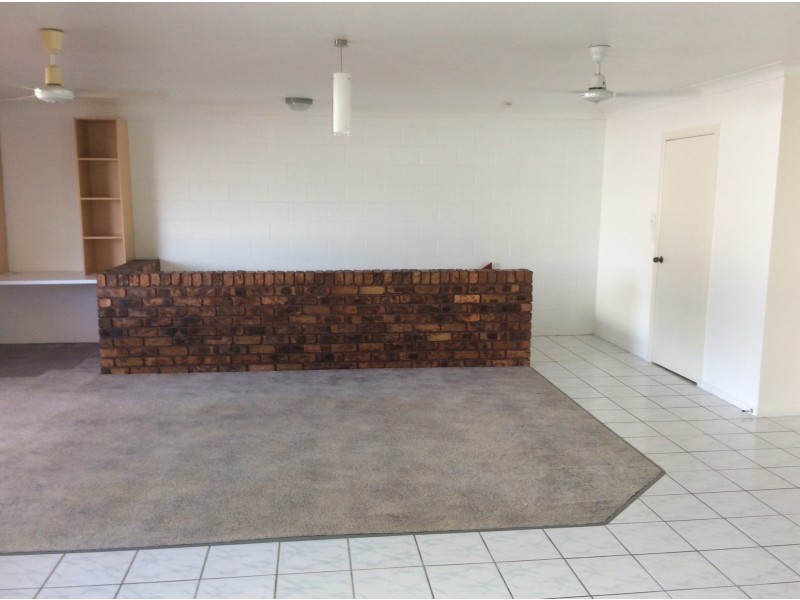 Pimlico QLD 4812