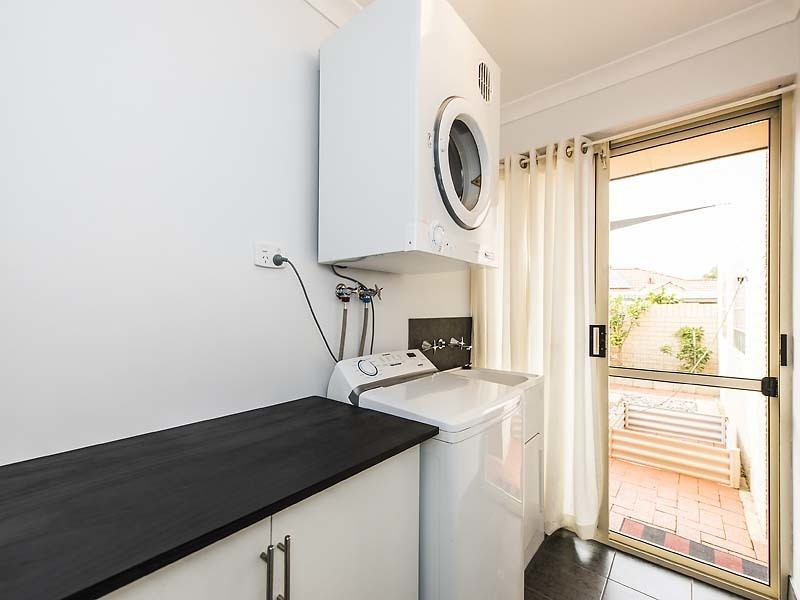 23 foreshore cove ON THE RIVER, South Yunderup WA 6208