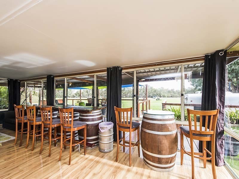23 foreshore cove ON THE RIVER, South Yunderup WA 6208