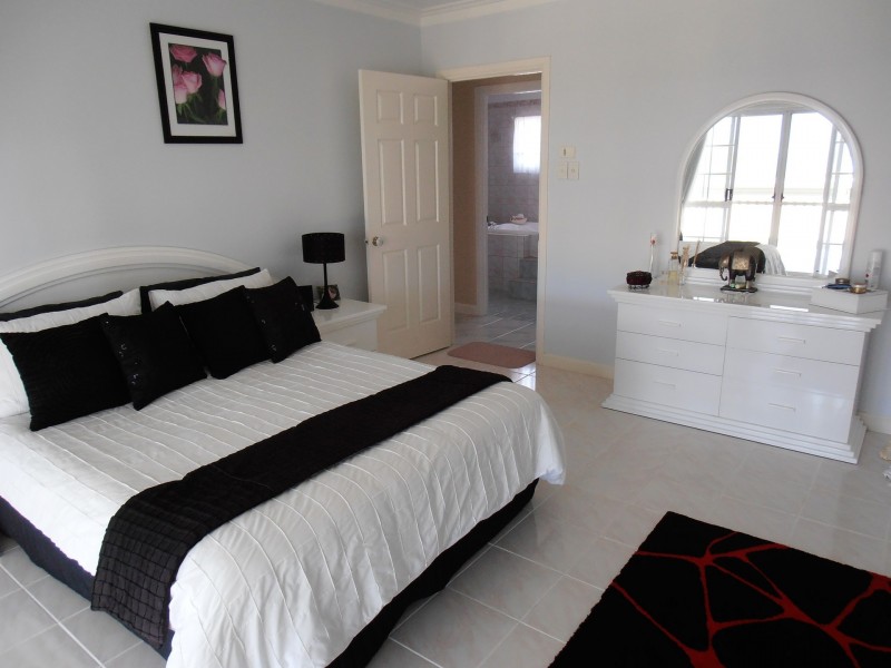 67 Taylor Street, Tully Heads QLD 4854