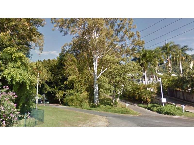 132 Balaclava Rd, Earlville QLD 4870