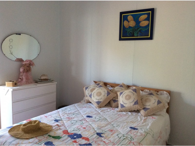 11 Cassia Cl, Stanage QLD 4702